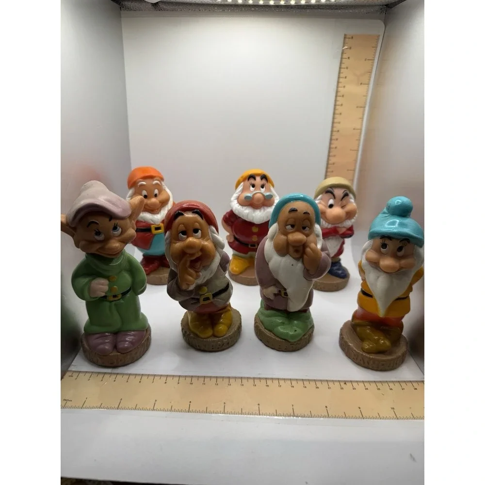 Disney Vintage Seven 7 Dwarves Vinyl Rubber Squeaky Toy Figures Lot Snow White
